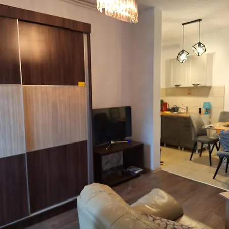 021 Apartment *